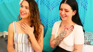 QueerCrush interview with Lily and Sadie Thumb