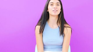 Elegant Brunet has good body Thumb