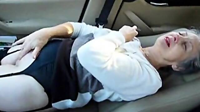 CAR PLAY WIFE