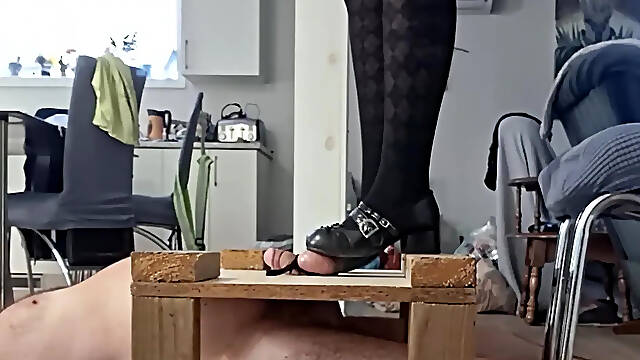Shoejob 1