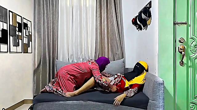 Muslim Hijab Lesbian wifes eating creamy pussy and moaning loudly