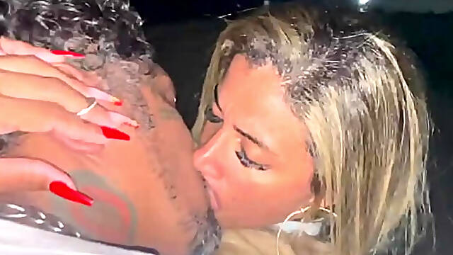 WIFE MAKES FAN CUM 3 TIMES RUBBING HOT WITHOUT A CONDOM ORAL SEX IN FRONT OF EVERYONE IN PUBLIC