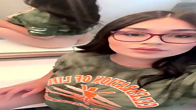 Horney Latina wife exposes her massive booty in Texas