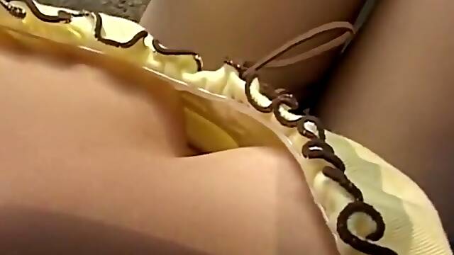 Looking down the blouse of cute Japanese teenager dvd RAO-006