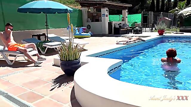 Jojo Robinson In Jojo Seduces A Young Man At The Hotel Pool