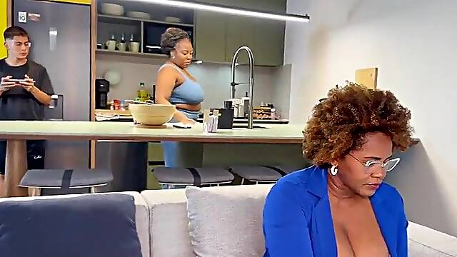 The boss should not ever have hired me-Danisha y Cutie