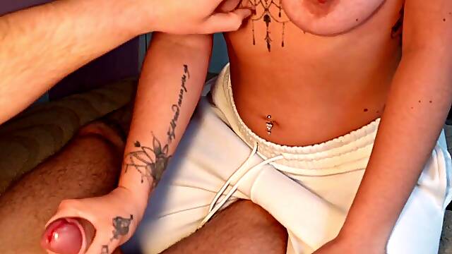 Ma belle-soeur me surprend !